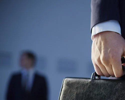 Empregado insatisfeito com advogado não consegue anular acordo com rede de lojas